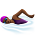 苹果系统里的女子游泳：中黑肤色emoji表情