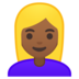 安卓系统里的女性：中深色肤色，金发emoji表情